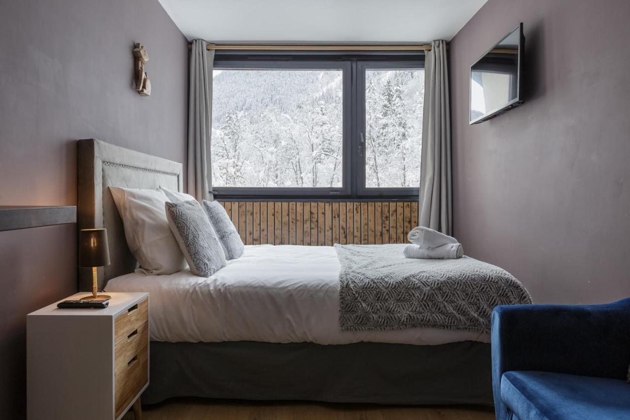 Beautiful Mountain View Studio By The Lake Chamonix ภายนอก รูปภาพ