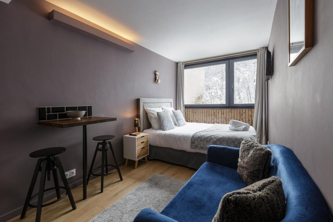 Beautiful Mountain View Studio By The Lake Chamonix ภายนอก รูปภาพ